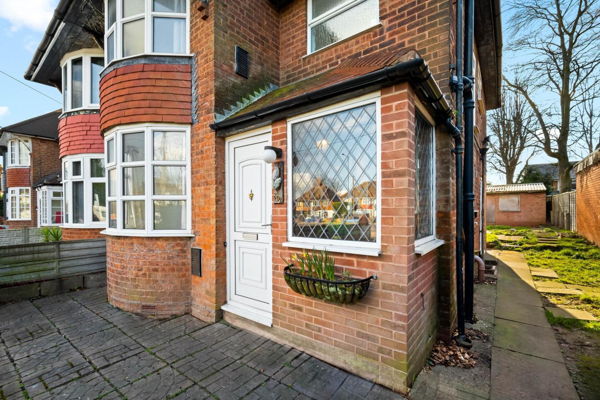 Luxury Four Bed House - Parking - Garden - Netflix 802w * Birmingham
