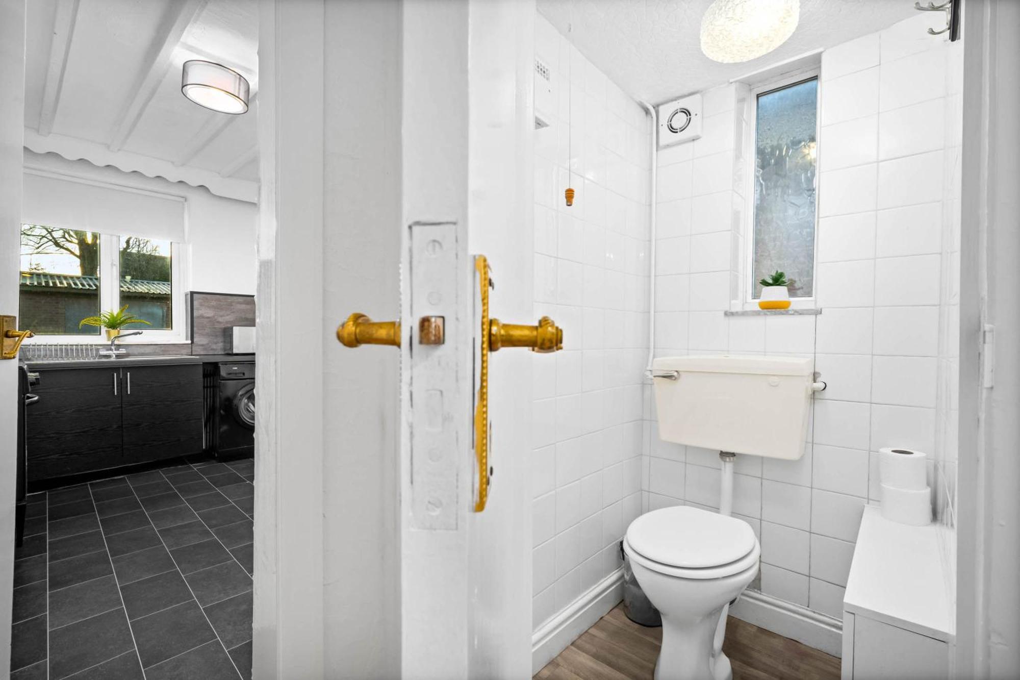 Holiday home Luxury Four Bed House - Parking - Garden - Netflix 802w Birmingham